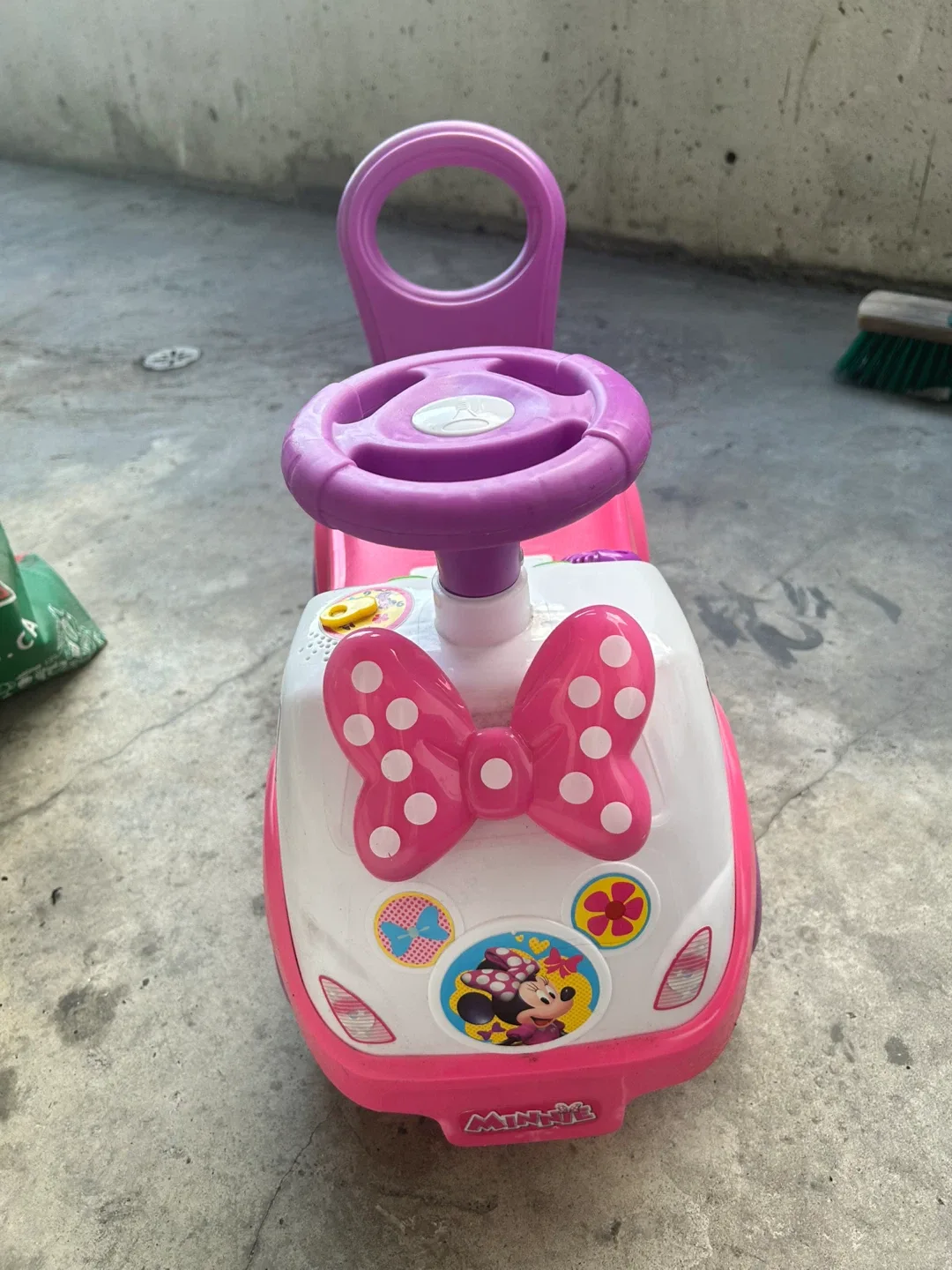 Minnie Mouse Ride-On Toy