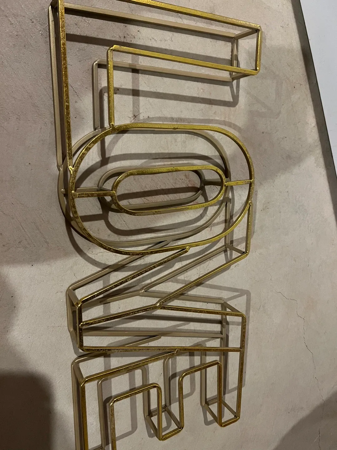 Gold LOVE Metal Wall Art image indicator(3)