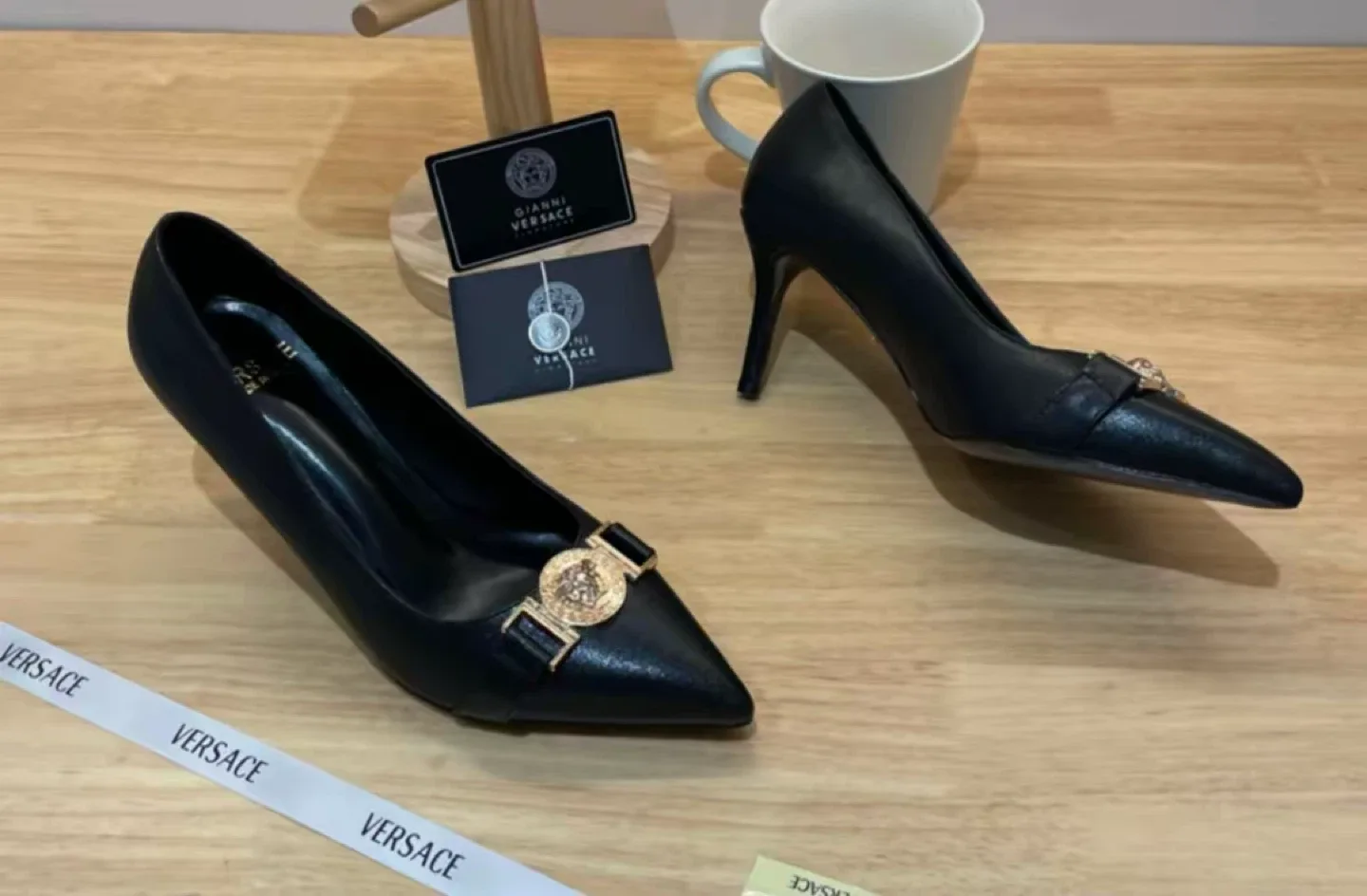 Versace Black Leather Pumps image indicator(2)