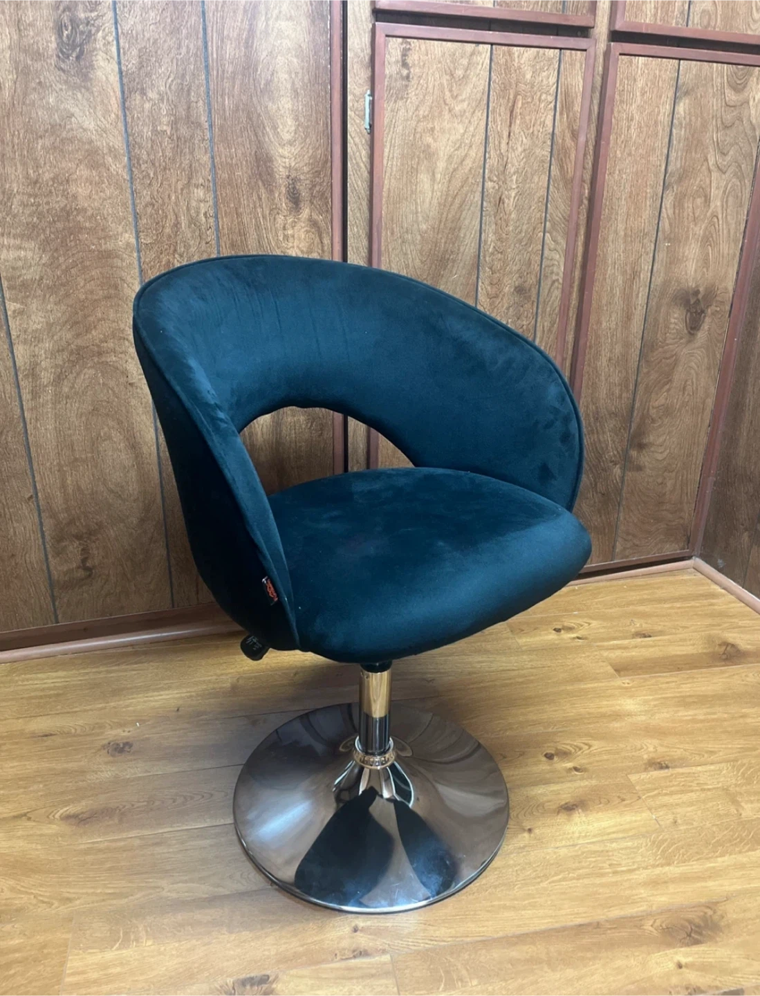 Black Swivel Chair