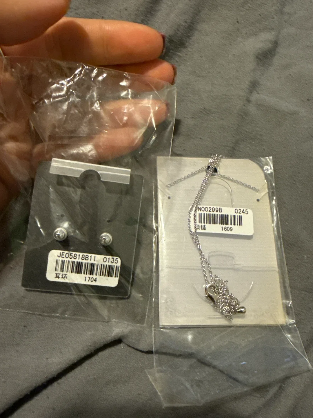 Fashion Jewelry Clover Earrings & Necklace Set image indicator(2)