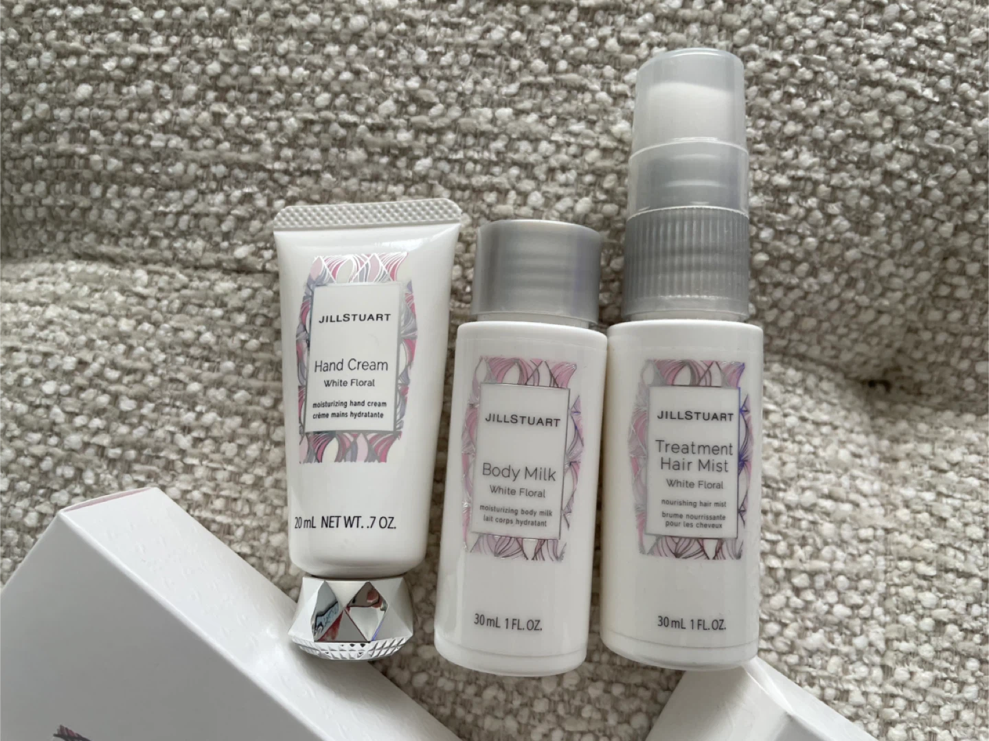 Jill Stuart Total Treatment Set White Floral - photo 2