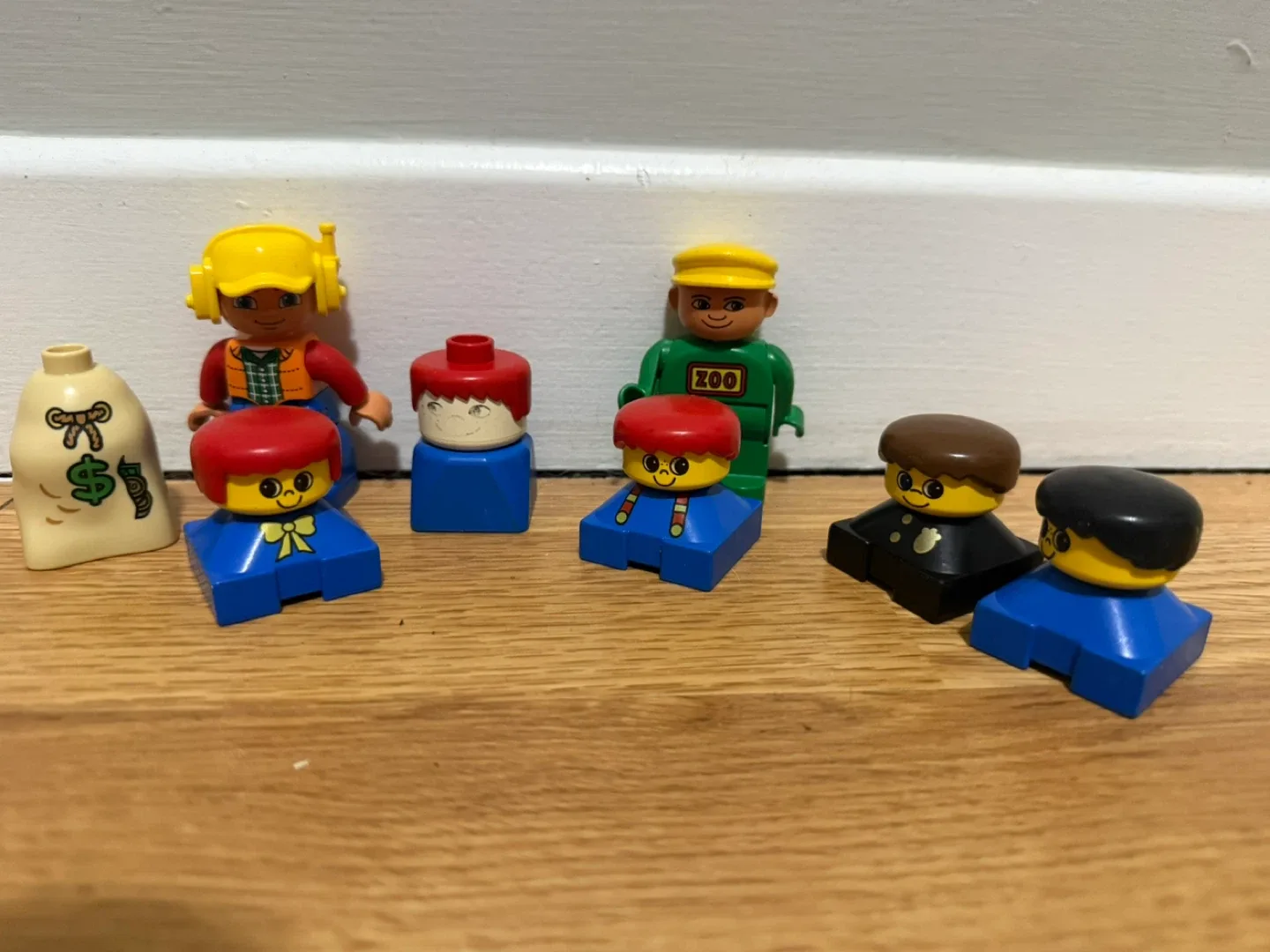 Large Lot of LEGO Duplo Blocks image indicator(4)