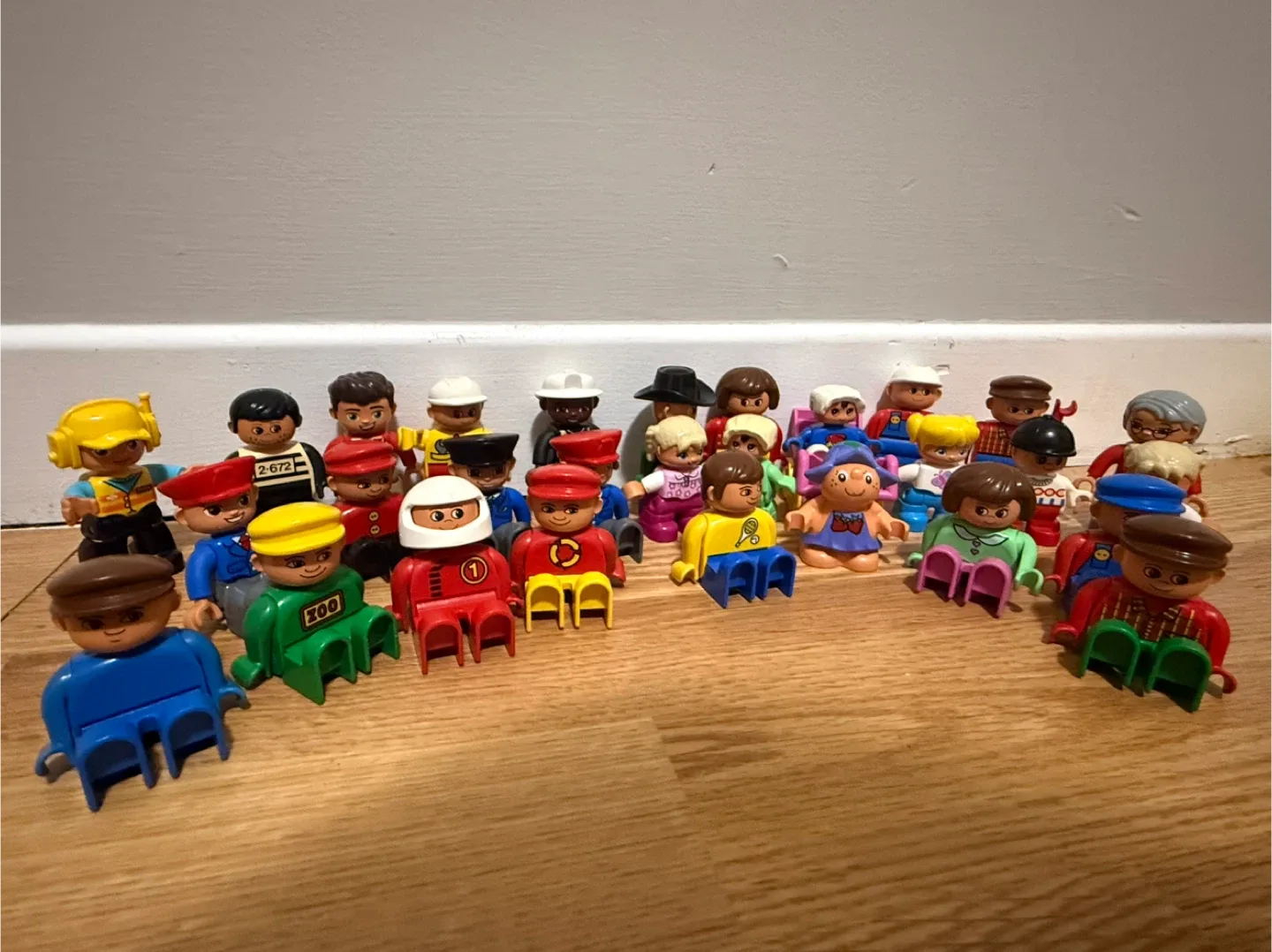 Large Lot of LEGO Duplo Blocks image indicator(3)