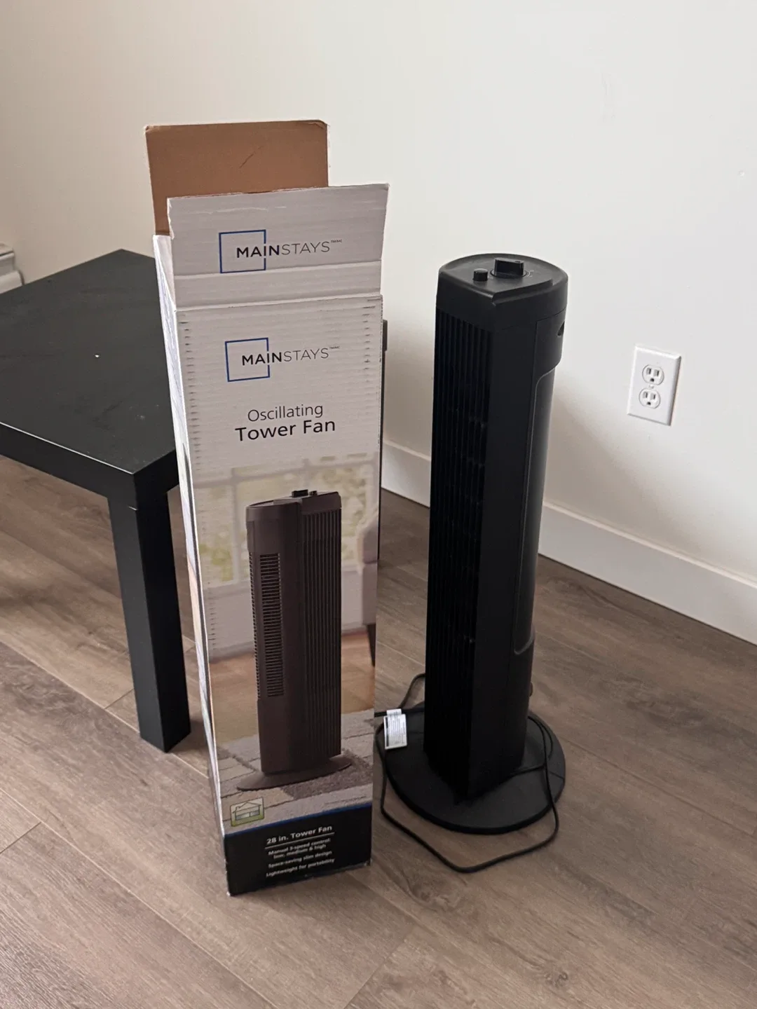 Mainstays Oscillating Tower Fan - 28 Inch