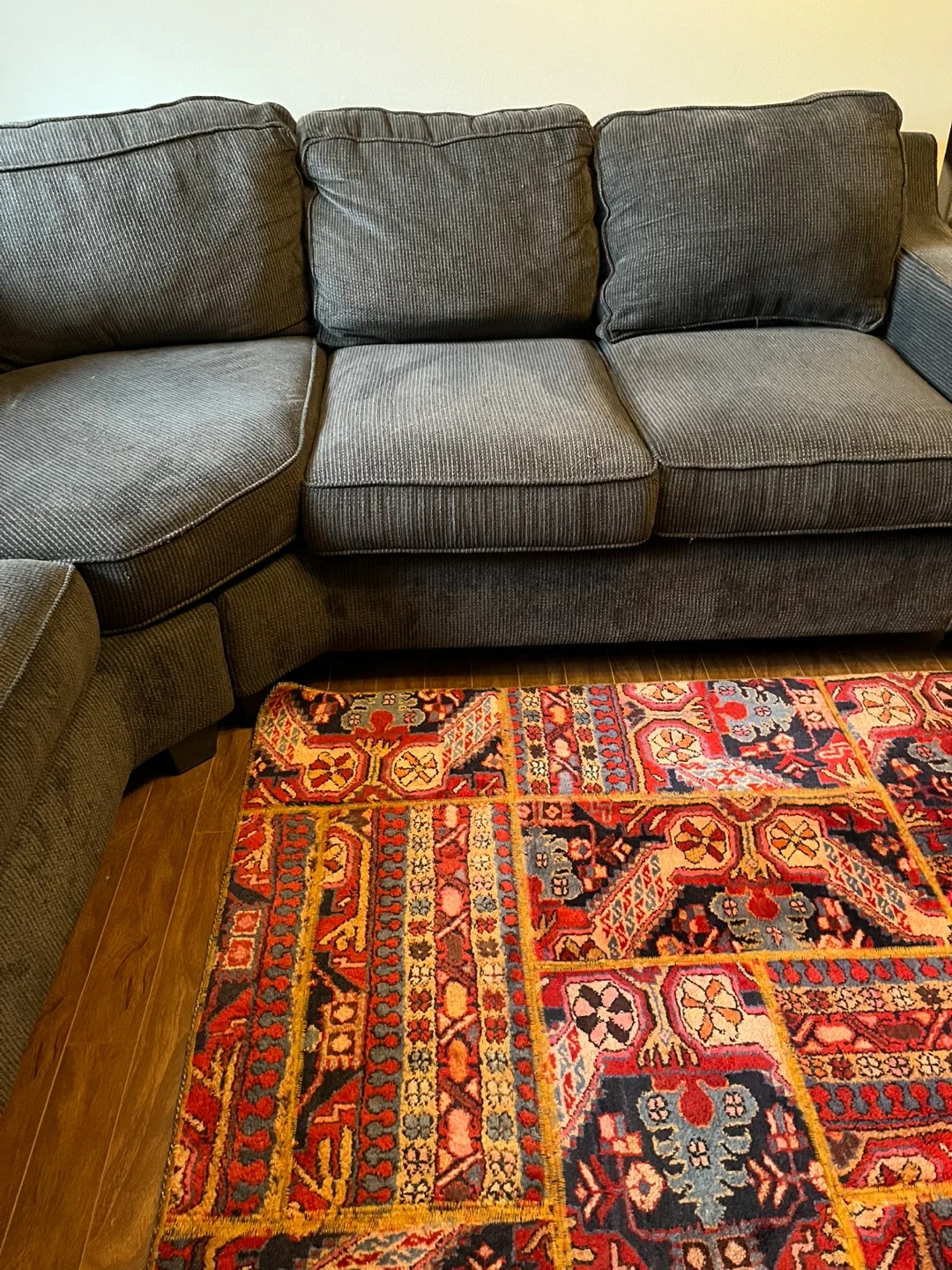 Comfortable Grey Sectional Sofa image indicator(5)