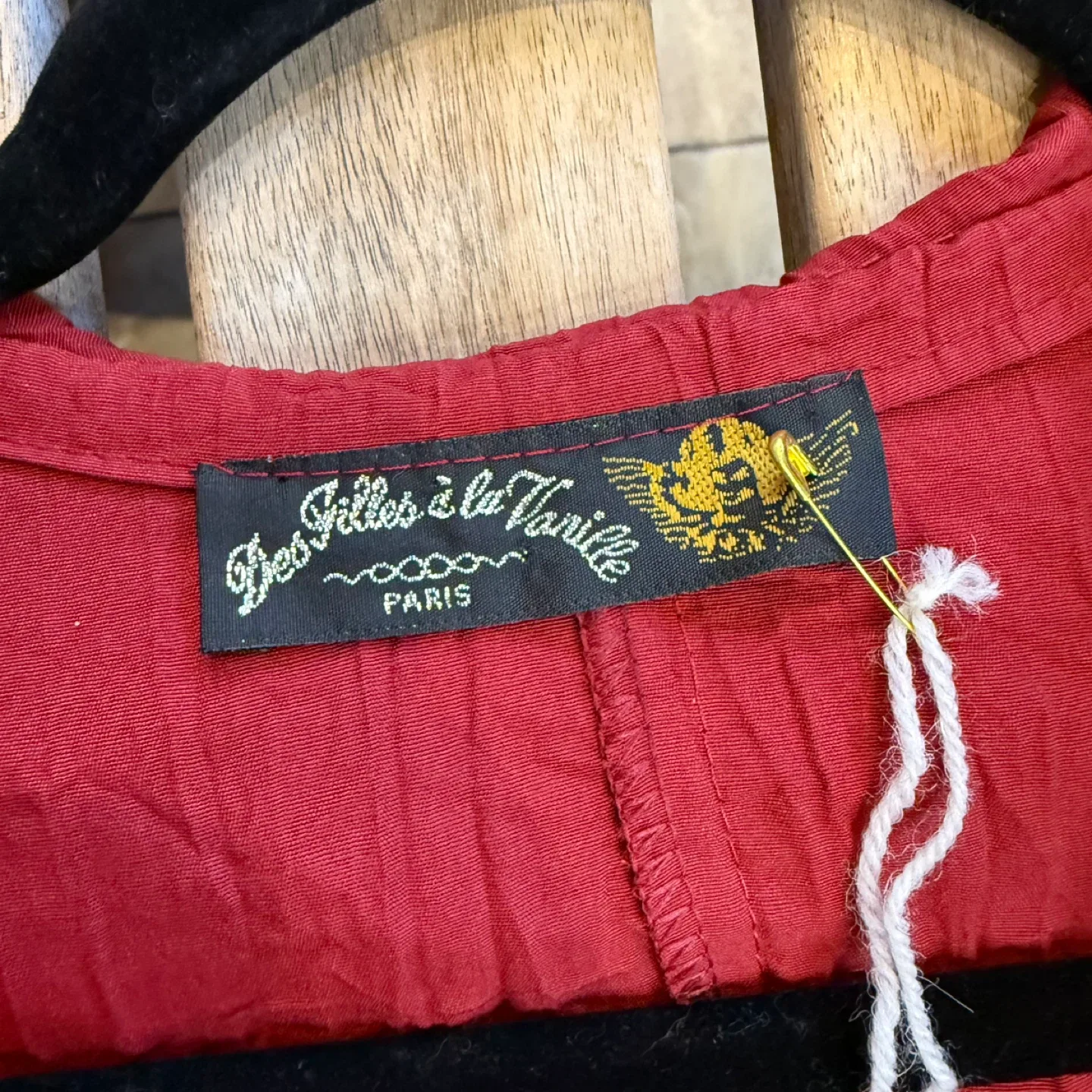 Des Filles à la Vanille Red Ruffle Blouse image indicator(4)