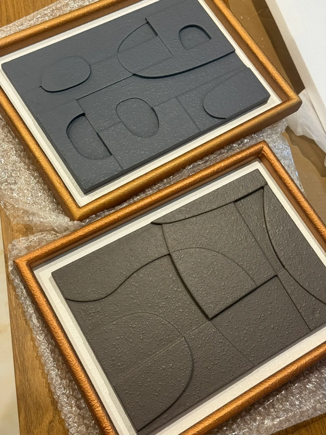 gold frame abstract 3D wall art Set Of 3 brand new image indicator(6)