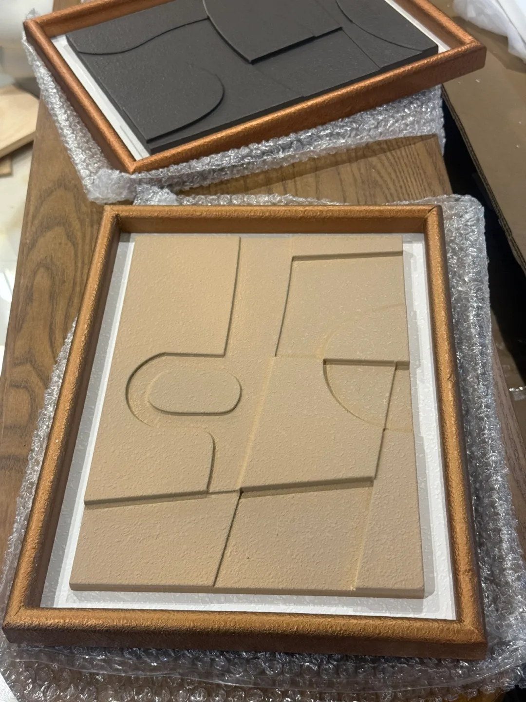 gold frame abstract 3D wall art Set Of 3 brand new image indicator(3)