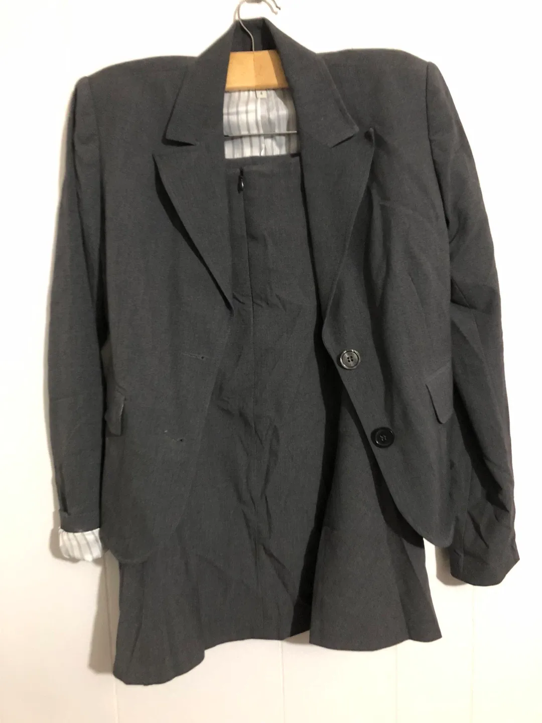 Women’s Gray Blazer Skirt Suit. Size 4.