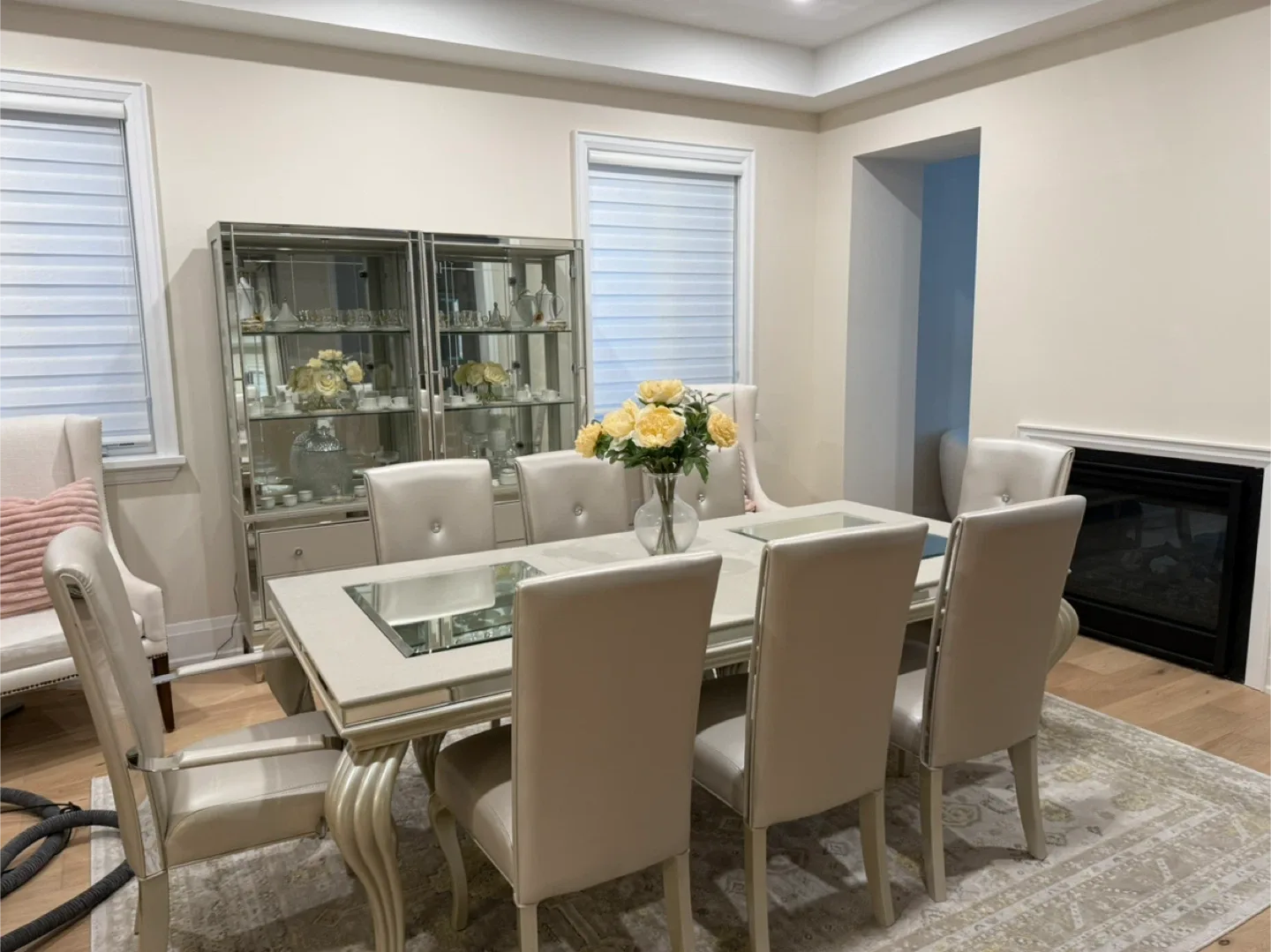 Michael Amini Hollywood Loft Extendable Dining Table