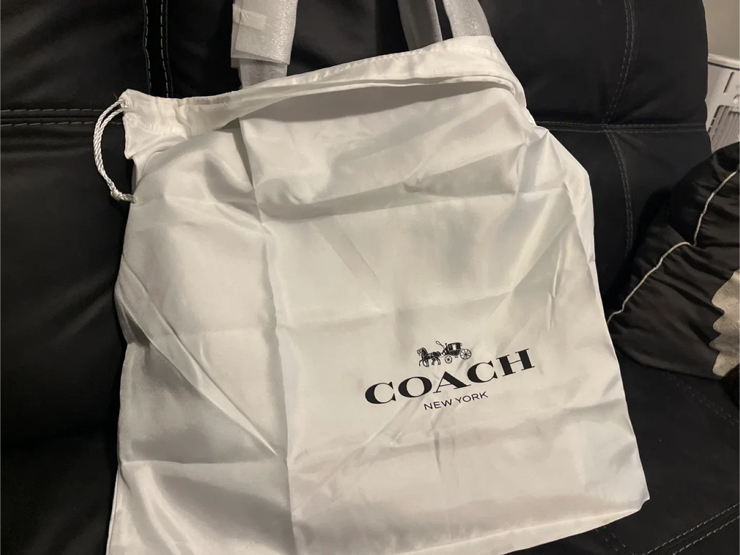 New Coach Black Leather Tote Bag image indicator(2)