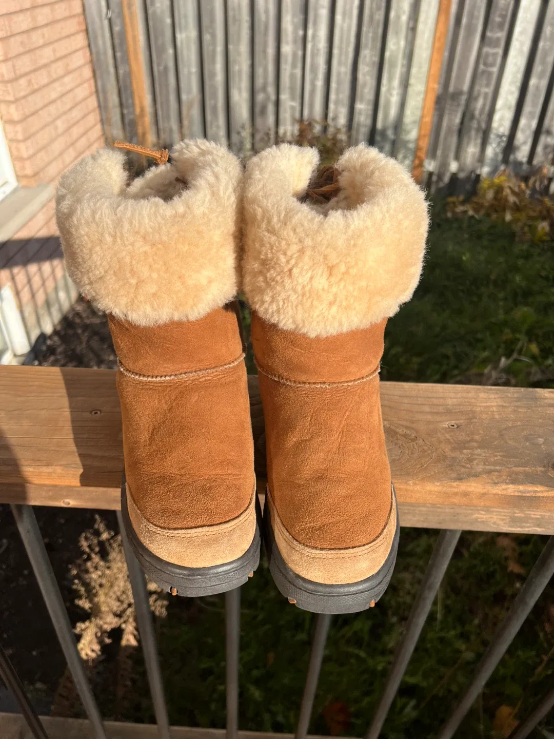 UGG Boots - Size 7 image indicator(3)