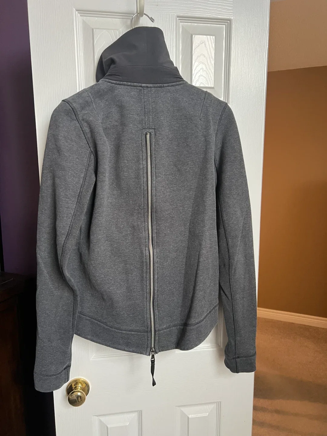 Lululemon Scuba Hoodie - Size 10 image indicator(3)