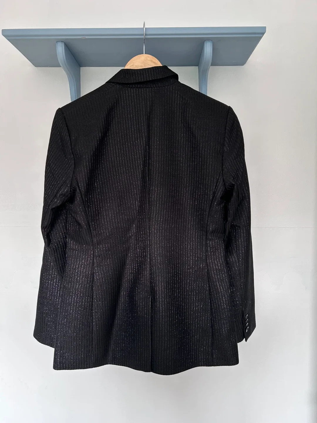 Banana Republic Black Blazer - Size 2 image indicator(4)