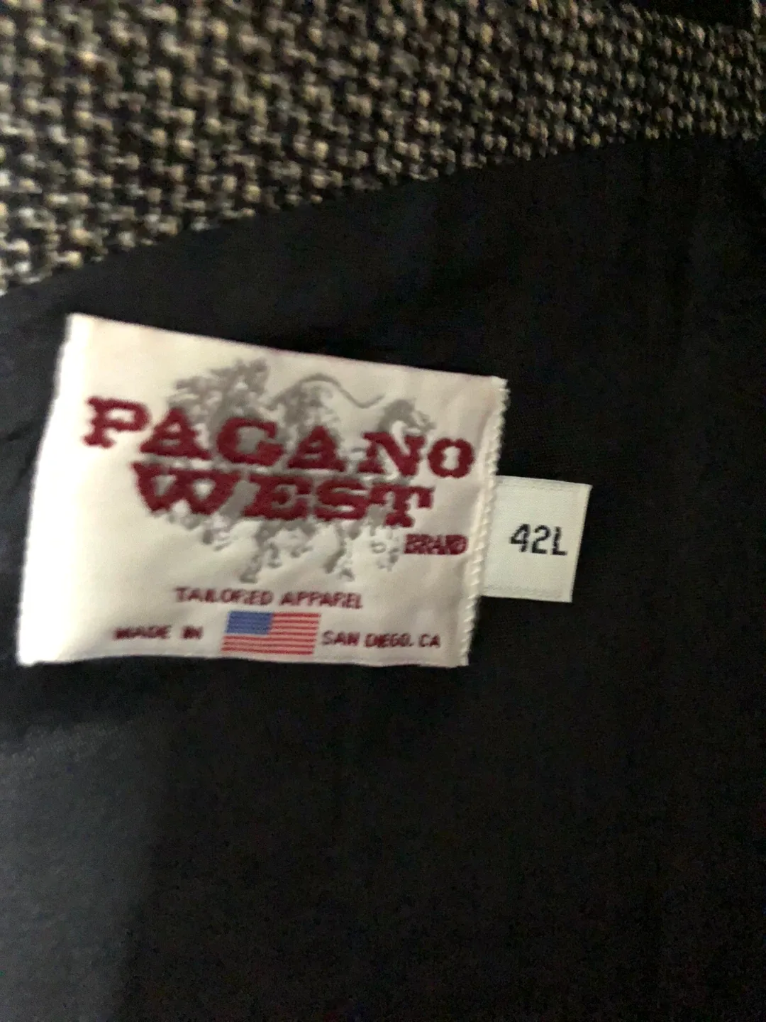 Men’s Brown Tweed Blazer. Size 42L. Pagano West. Like New. image indicator(5)