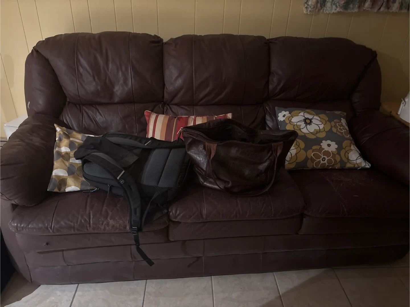 Brown Leather Sofa image indicator(2)