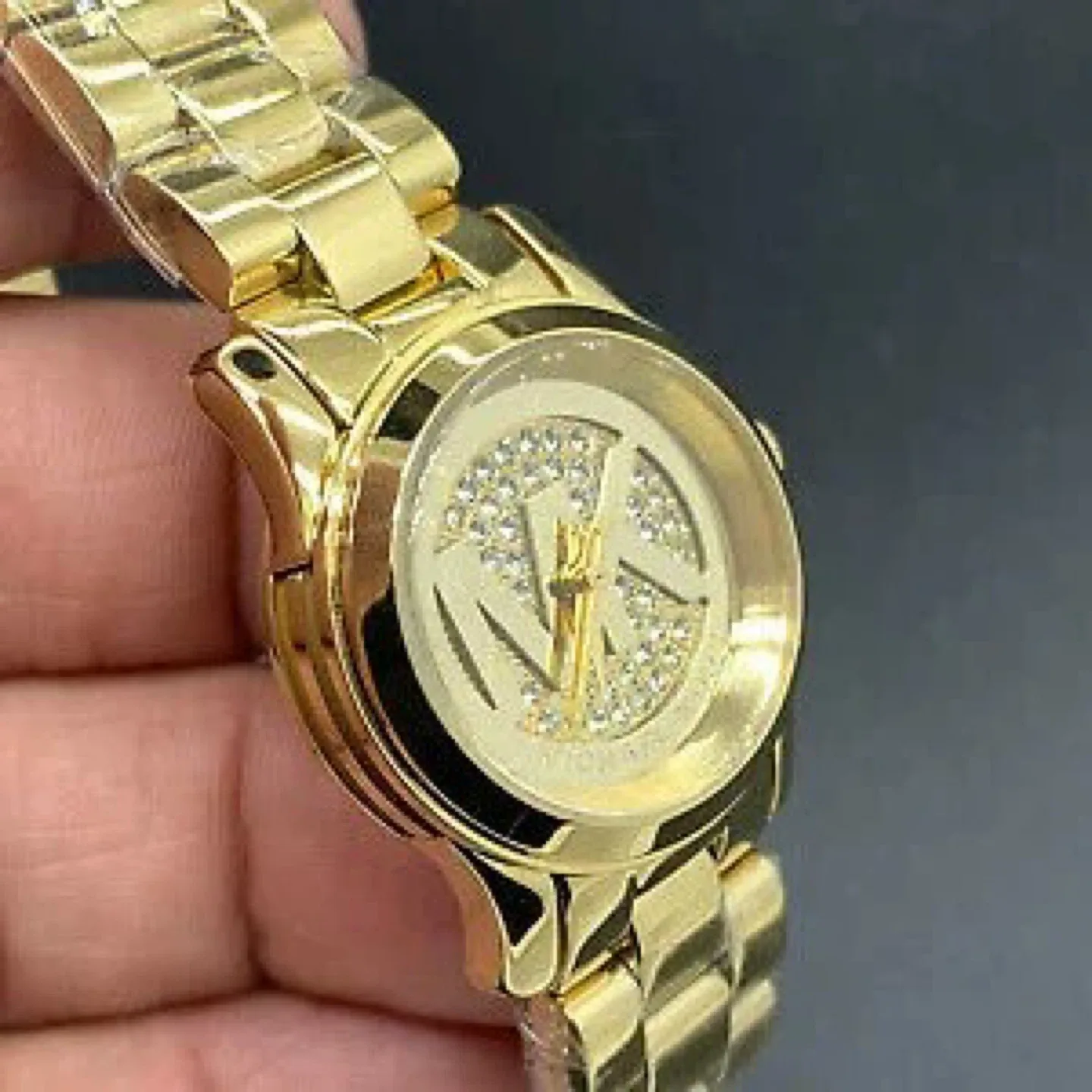 Michael Kors Gold Women's Watch image indicator(2)