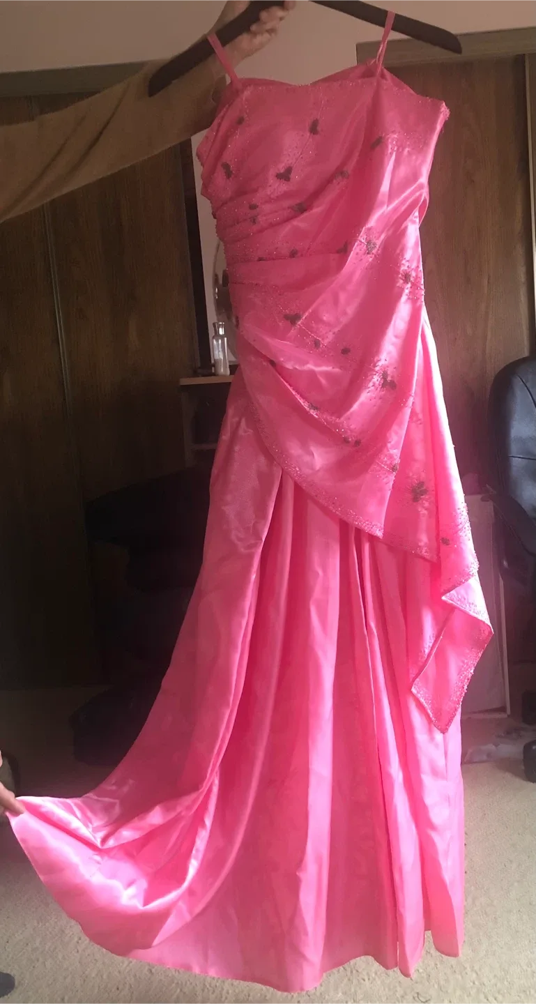 Pink Formal Dress image indicator(2)