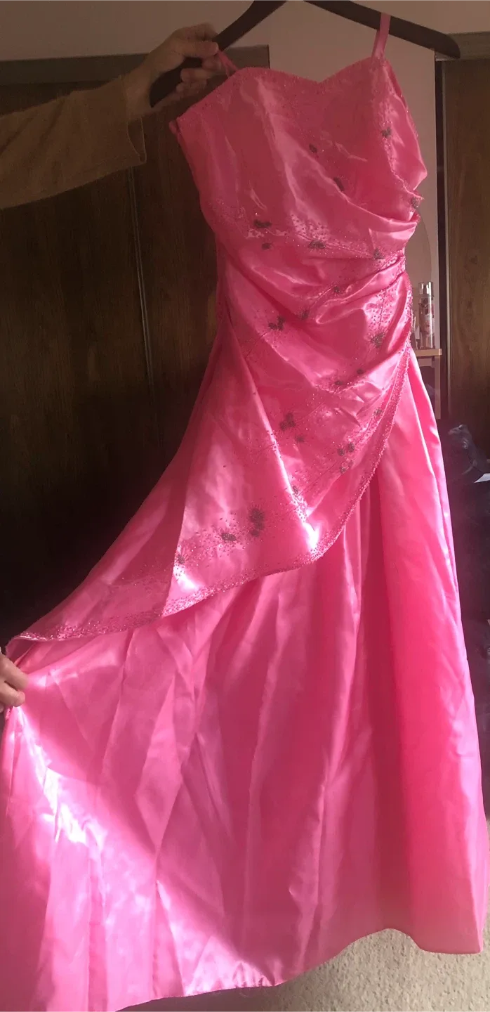 Pink Formal Dress image indicator(3)