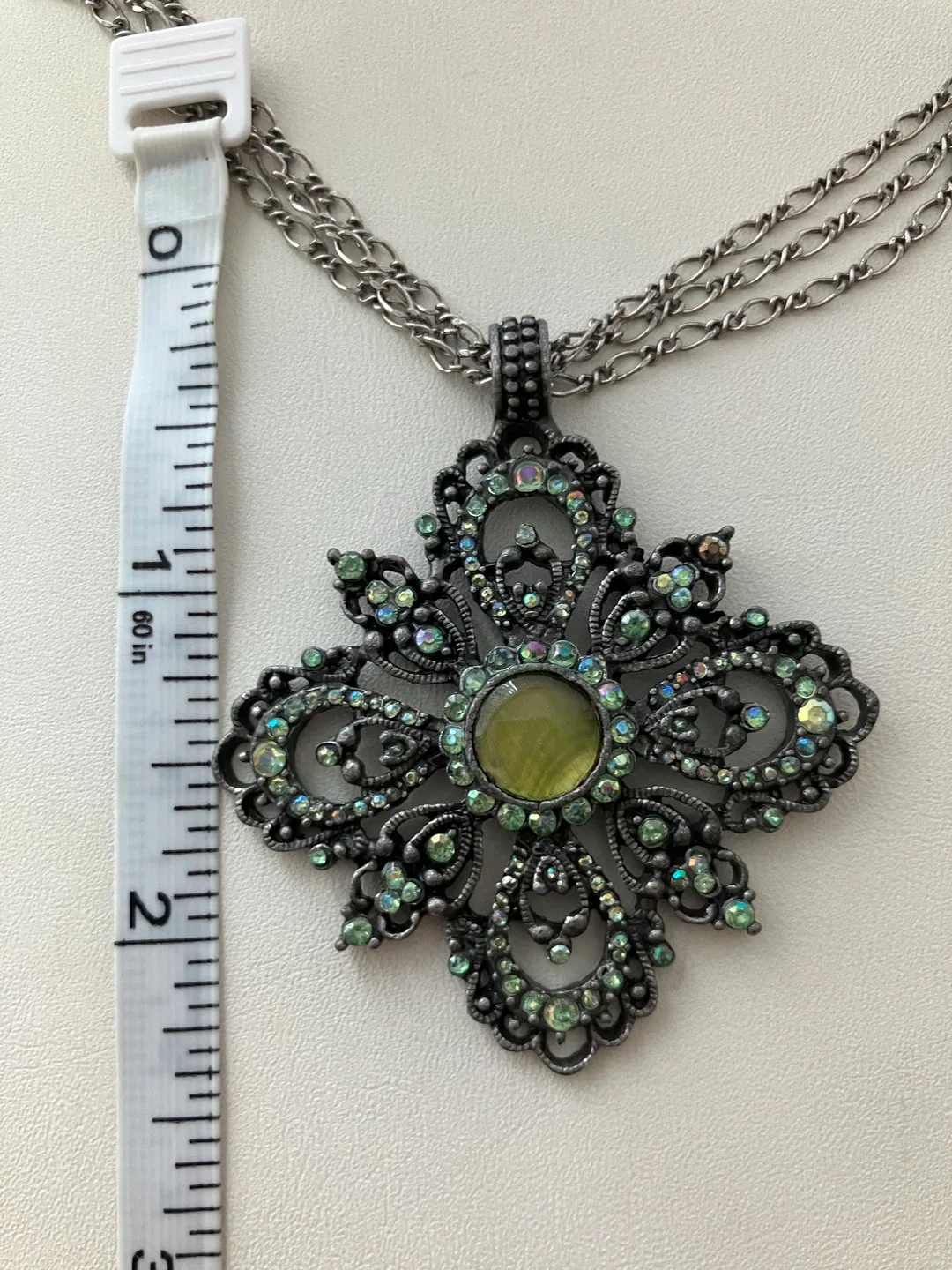 Ornate Silver Tone Pendant Necklace 15"-18" image indicator(2)