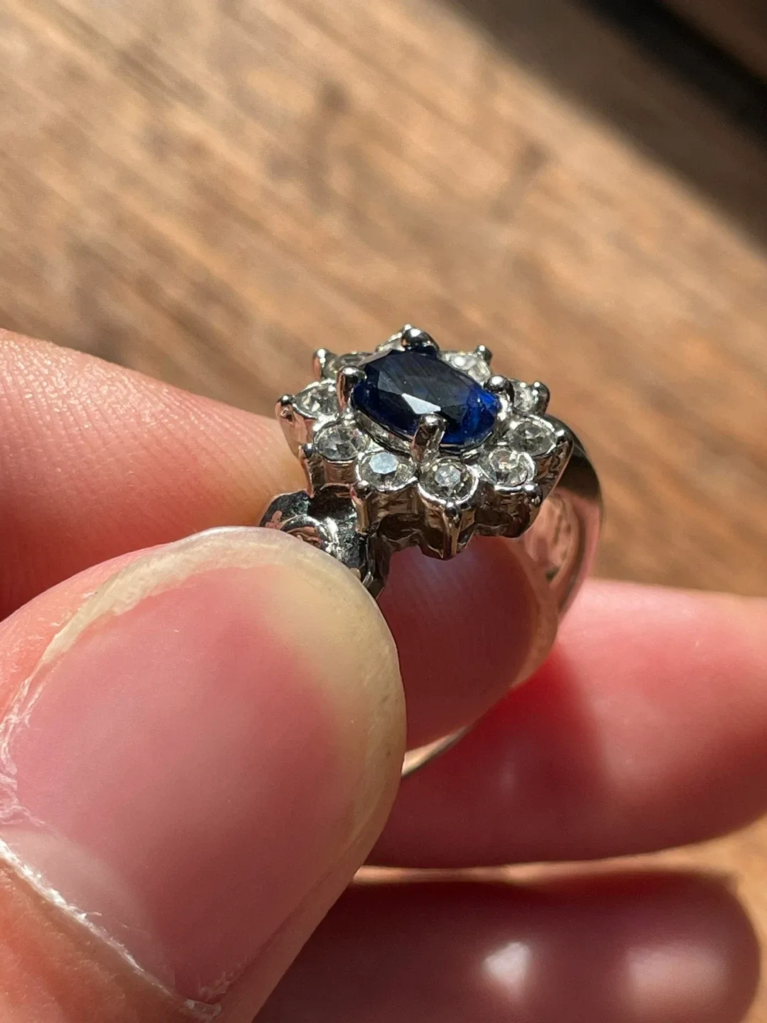 Natural Sapphire vintage ring image indicator(3)