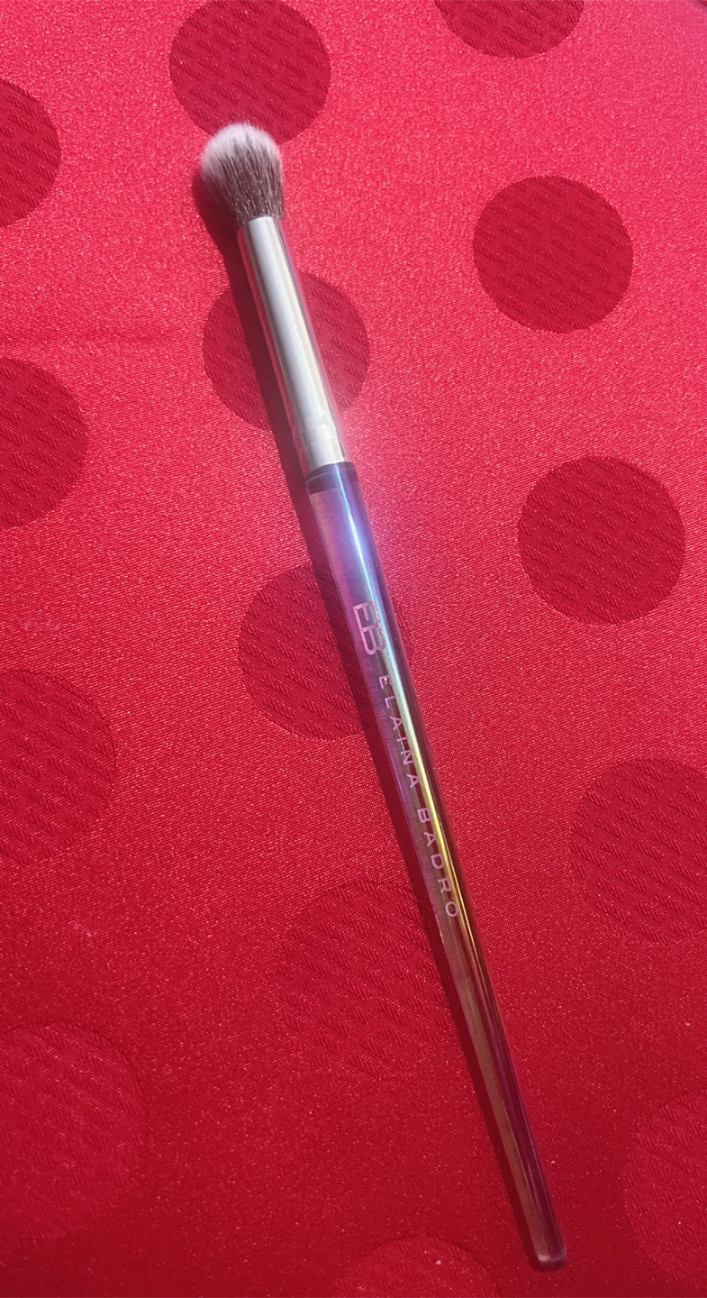 Elaina Badro Makeup Brush - photo 3