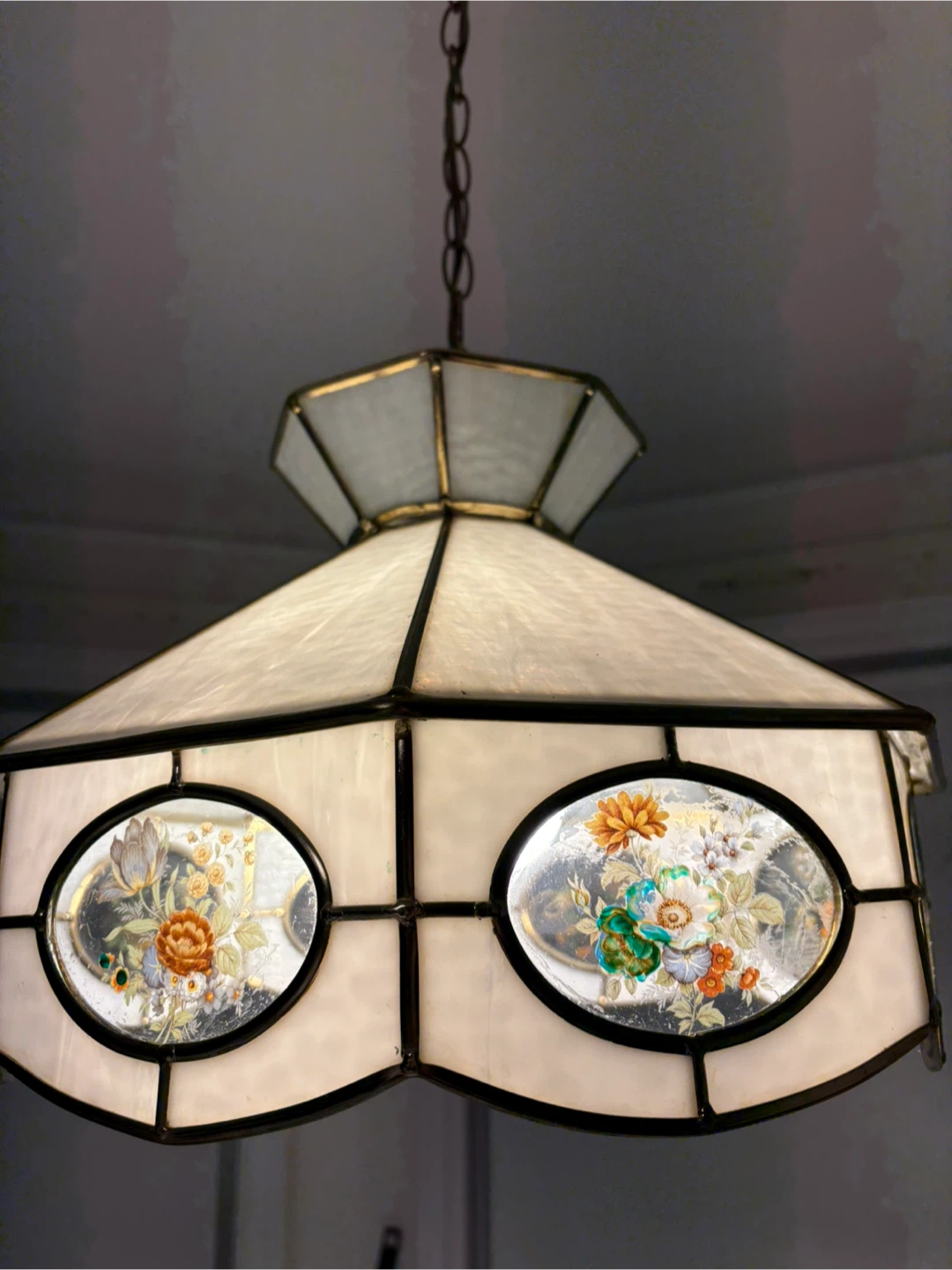 Vintage Floral Stained Glass Hanging Pendant Lamp