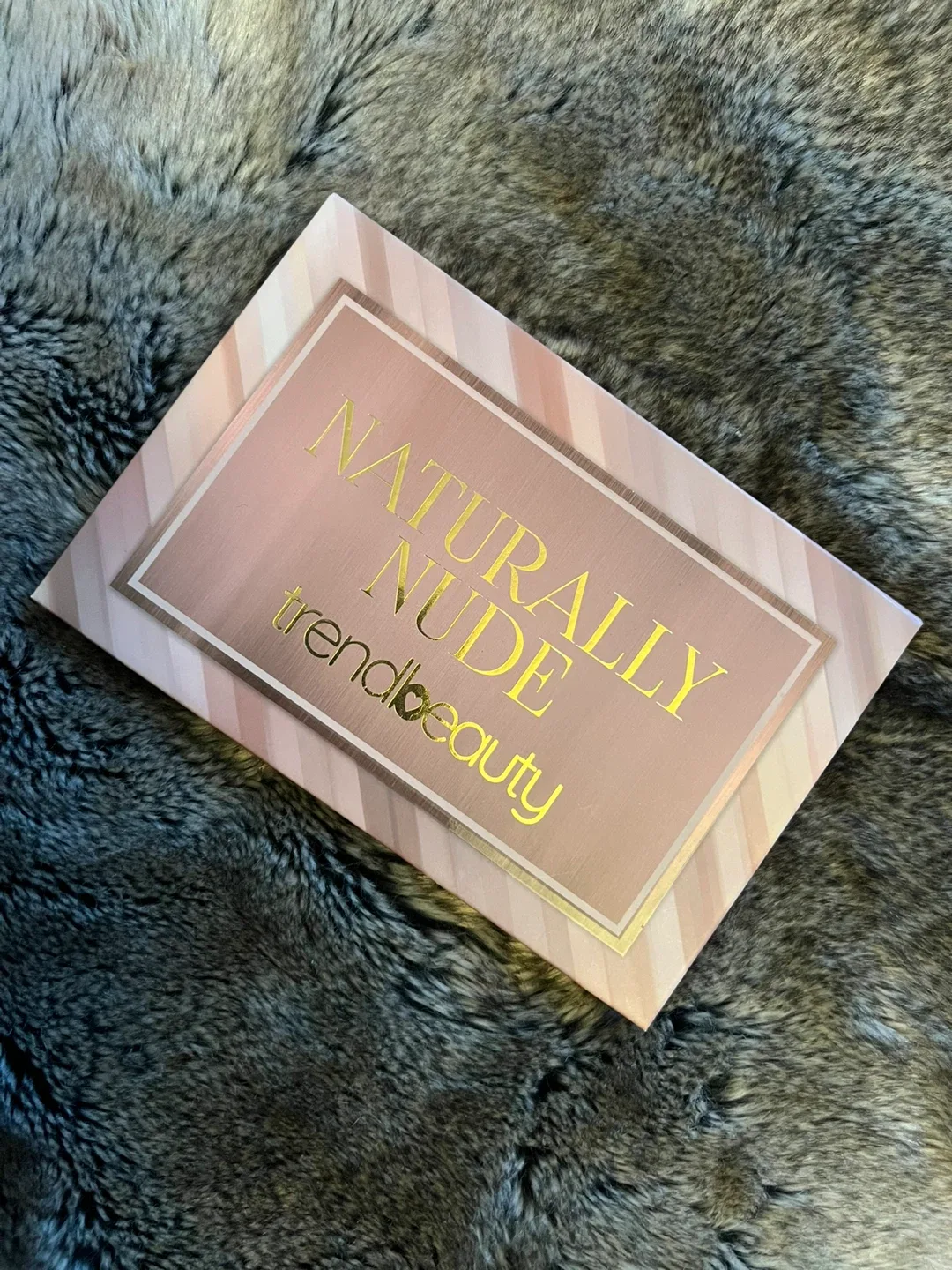 trendbeauty Naturally Nude Eyeshadow Palette image indicator(2)