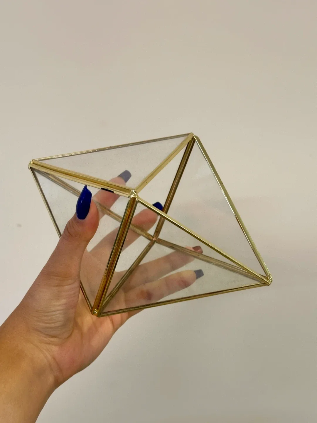 Geometric Terrariums image indicator(4)