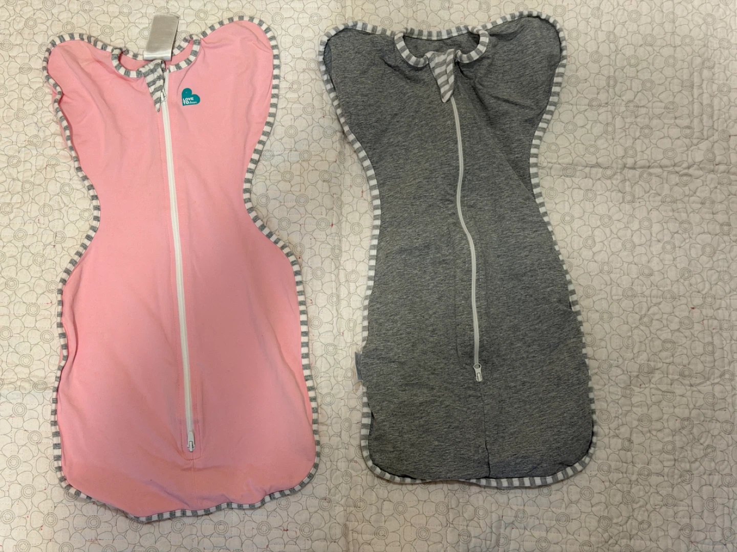 Love to dream and Insular swaddles - size small