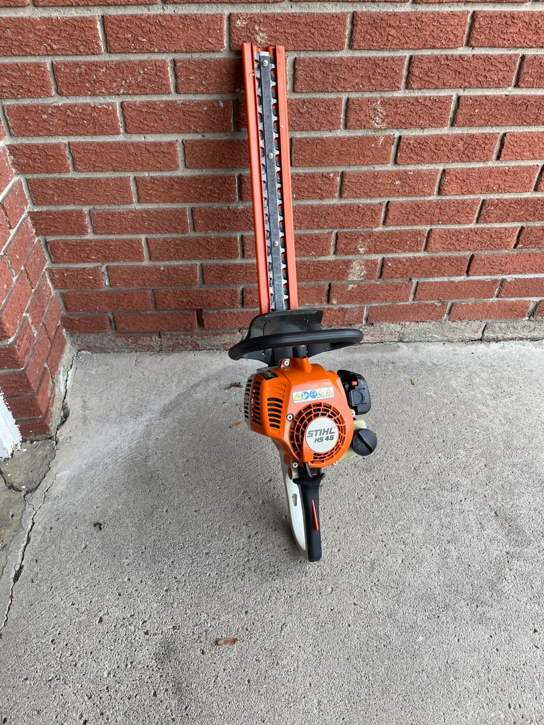 Stihl HS 45 Hedge Trimmer image indicator(3)