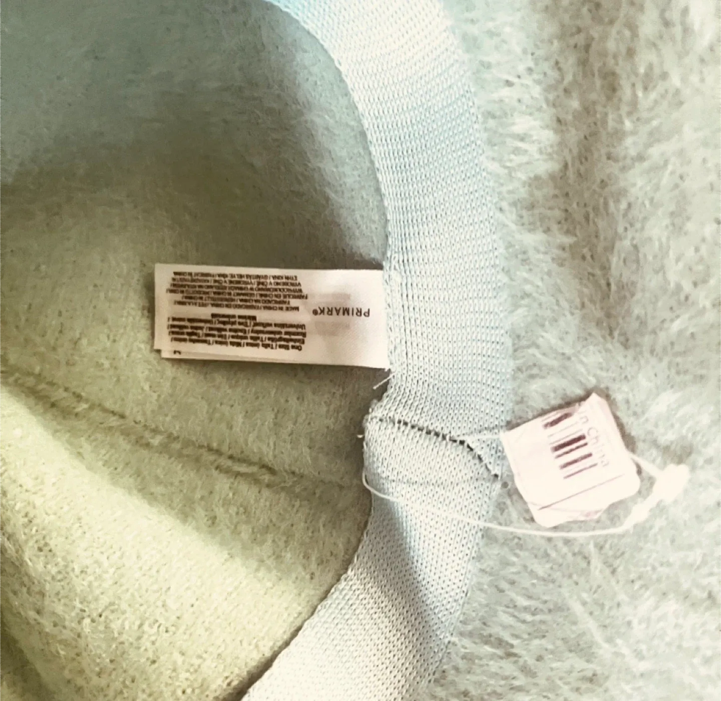 Fuzzy Bucket Hat - Green image indicator(7)