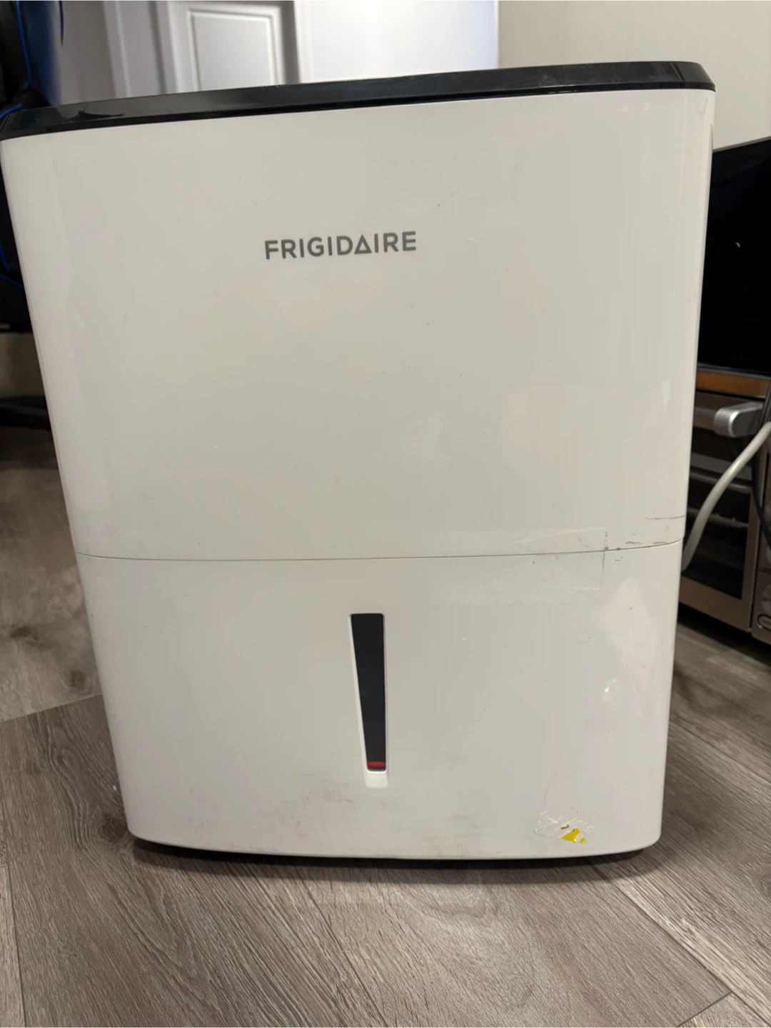 Frigidaire Dehumidifier - White - photo 3