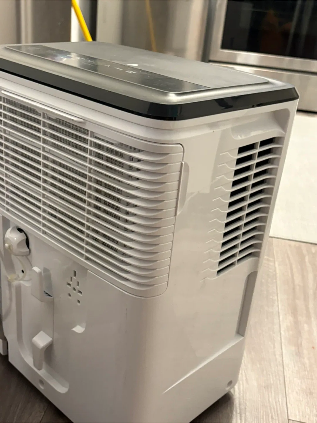 Frigidaire Dehumidifier - White image indicator(4)