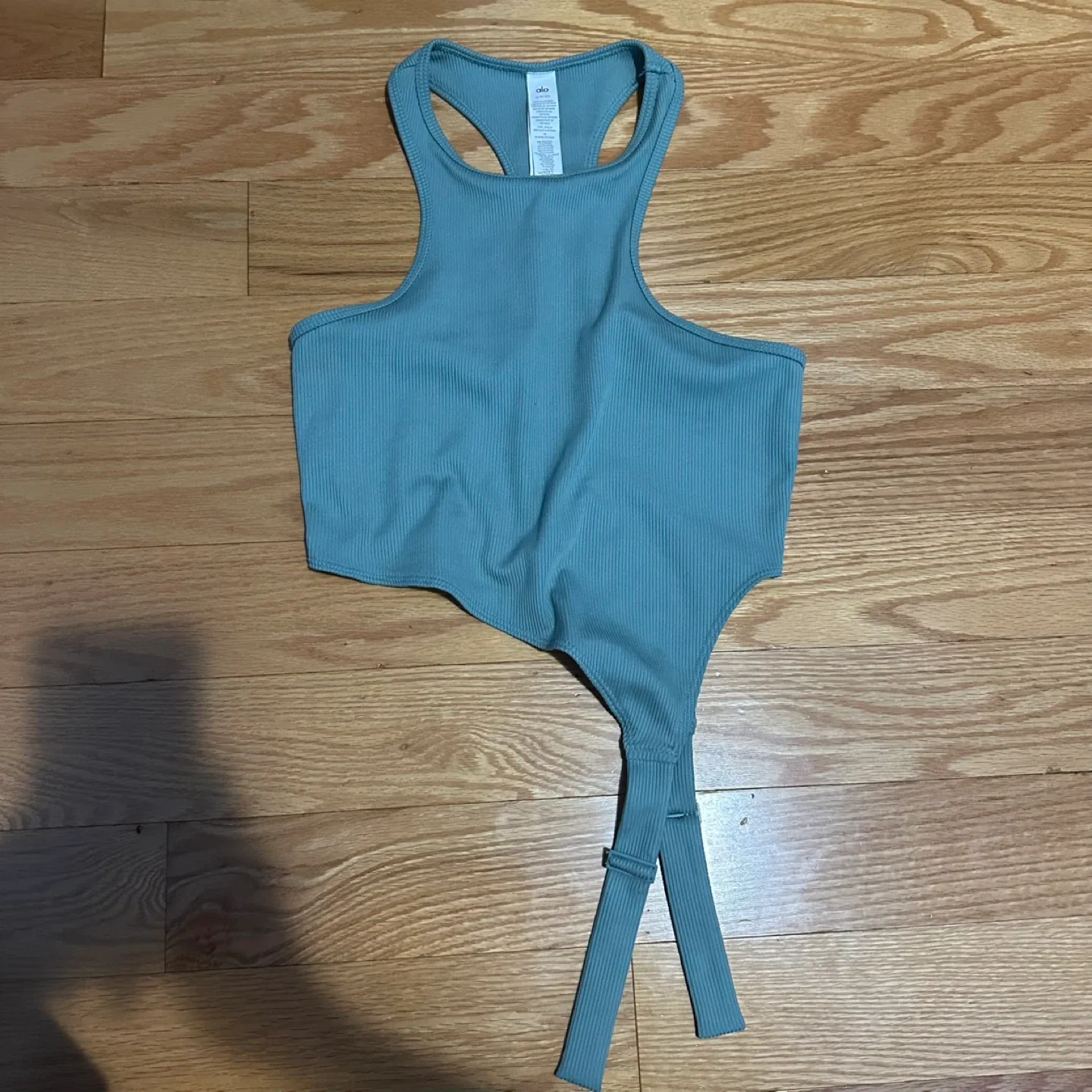 ALO Yoga Ribbed Tank image indicator(2)