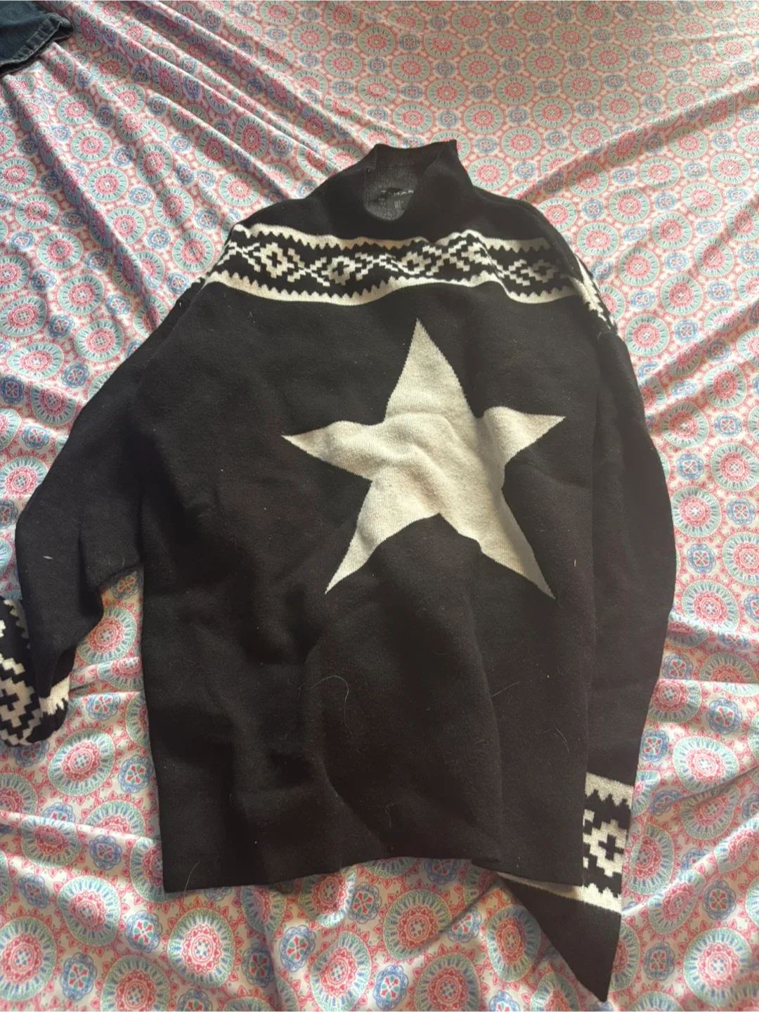 Tahari Black & White Star Sweater - Size L