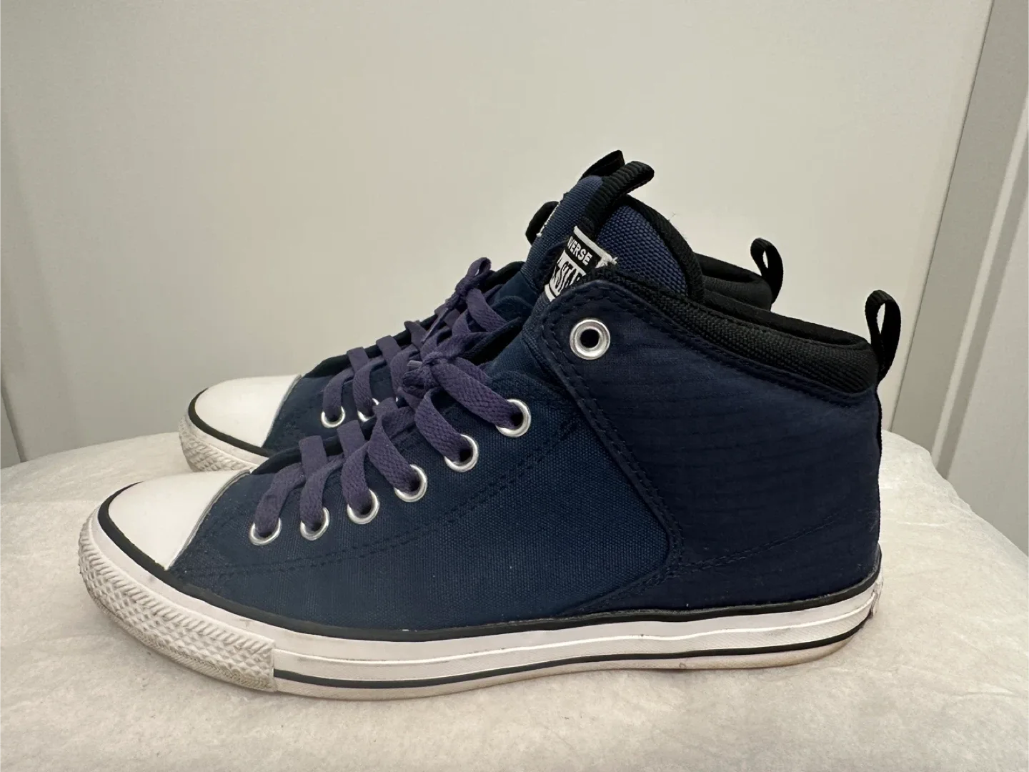 Converse All Star High Top - US 10 image indicator(2)