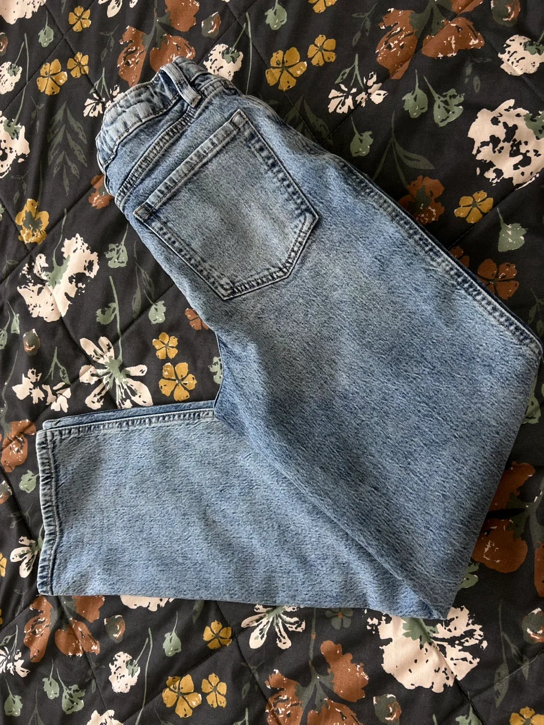 Reitmans Jean Light Wash Jeans (26 R) image indicator(3)