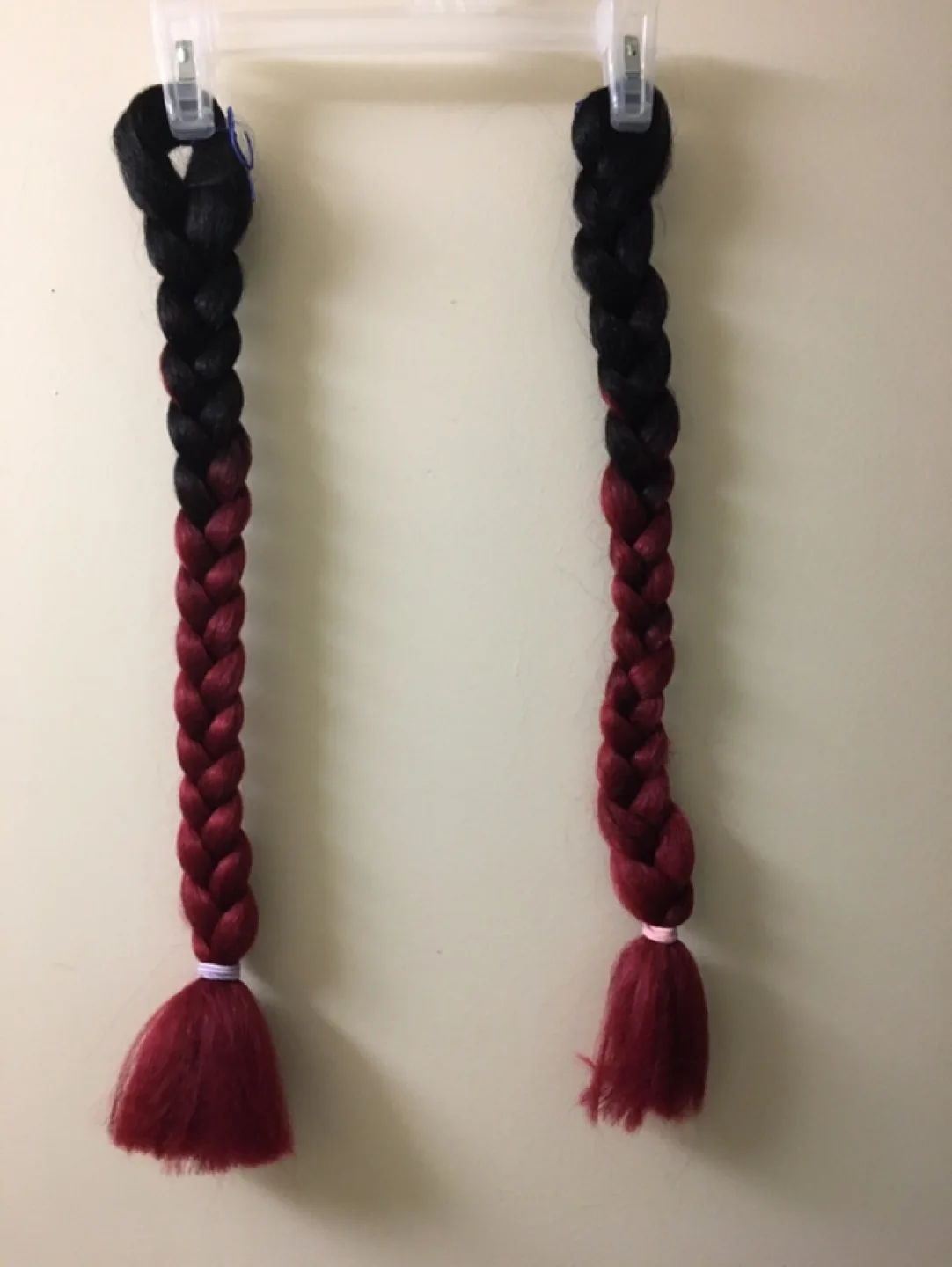Black and Red Ombre Braiding Hair image indicator(2)