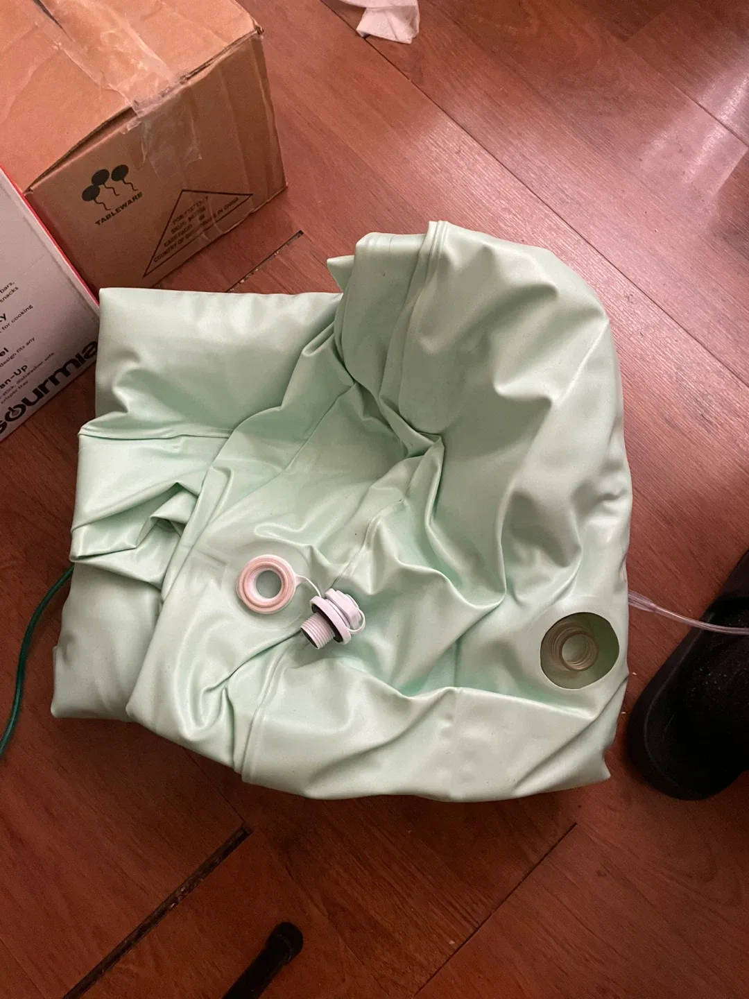 EZ-Bathe Inflatable Bath Tub with Accessories image indicator(2)