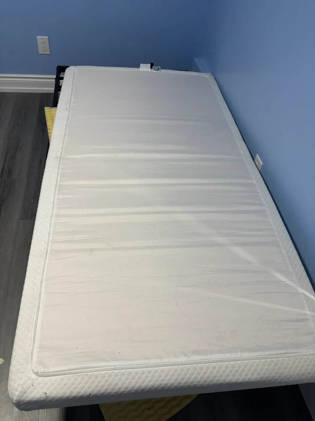 Twin XL Size Bed Frame with Mattress image indicator(8)