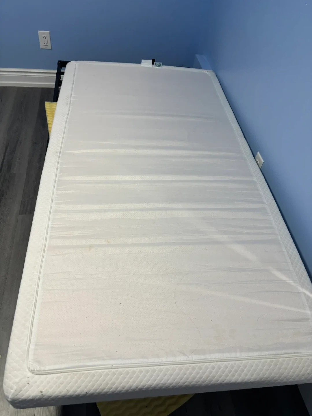 Twin XL Size Bed Frame with Mattress image indicator(9)