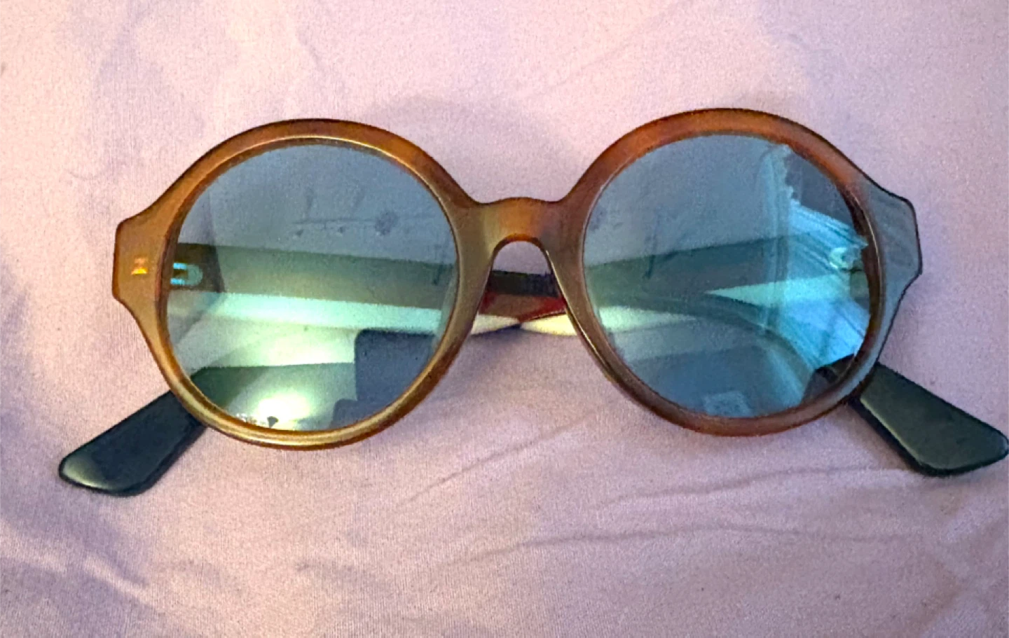 Gucci Blue Lens Round Frame Sunglasses