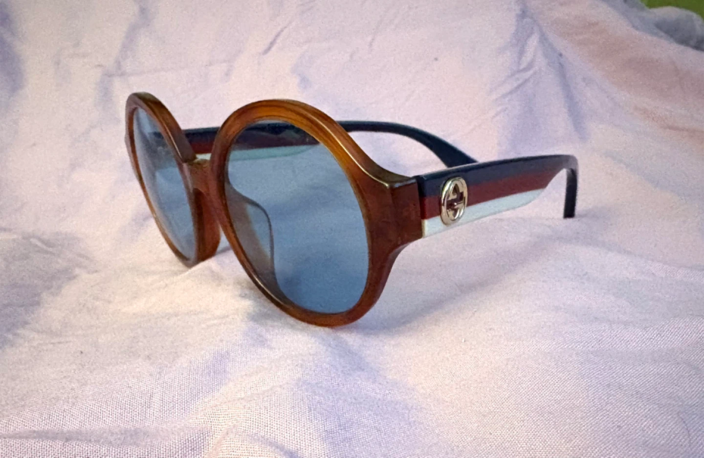 Gucci Blue Lens Round Frame Sunglasses - photo 2