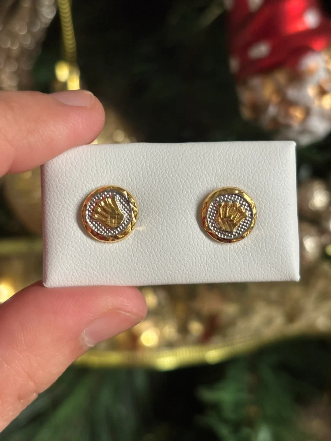 18k Screwstud earrings Lightweight