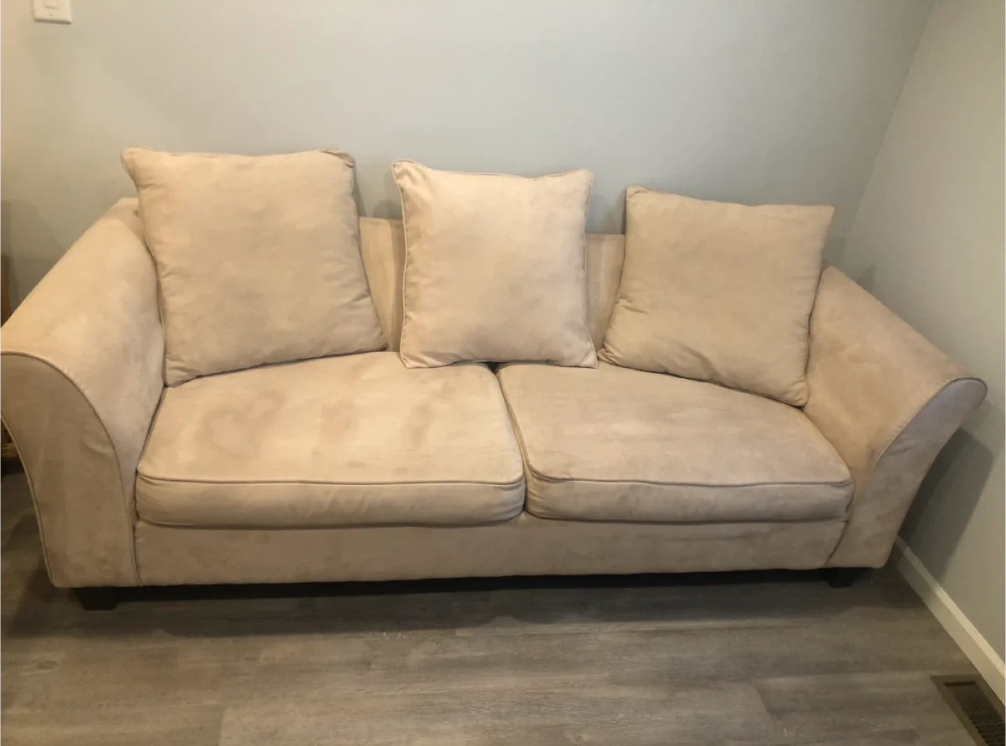 Light Beige Sofa image indicator(2)