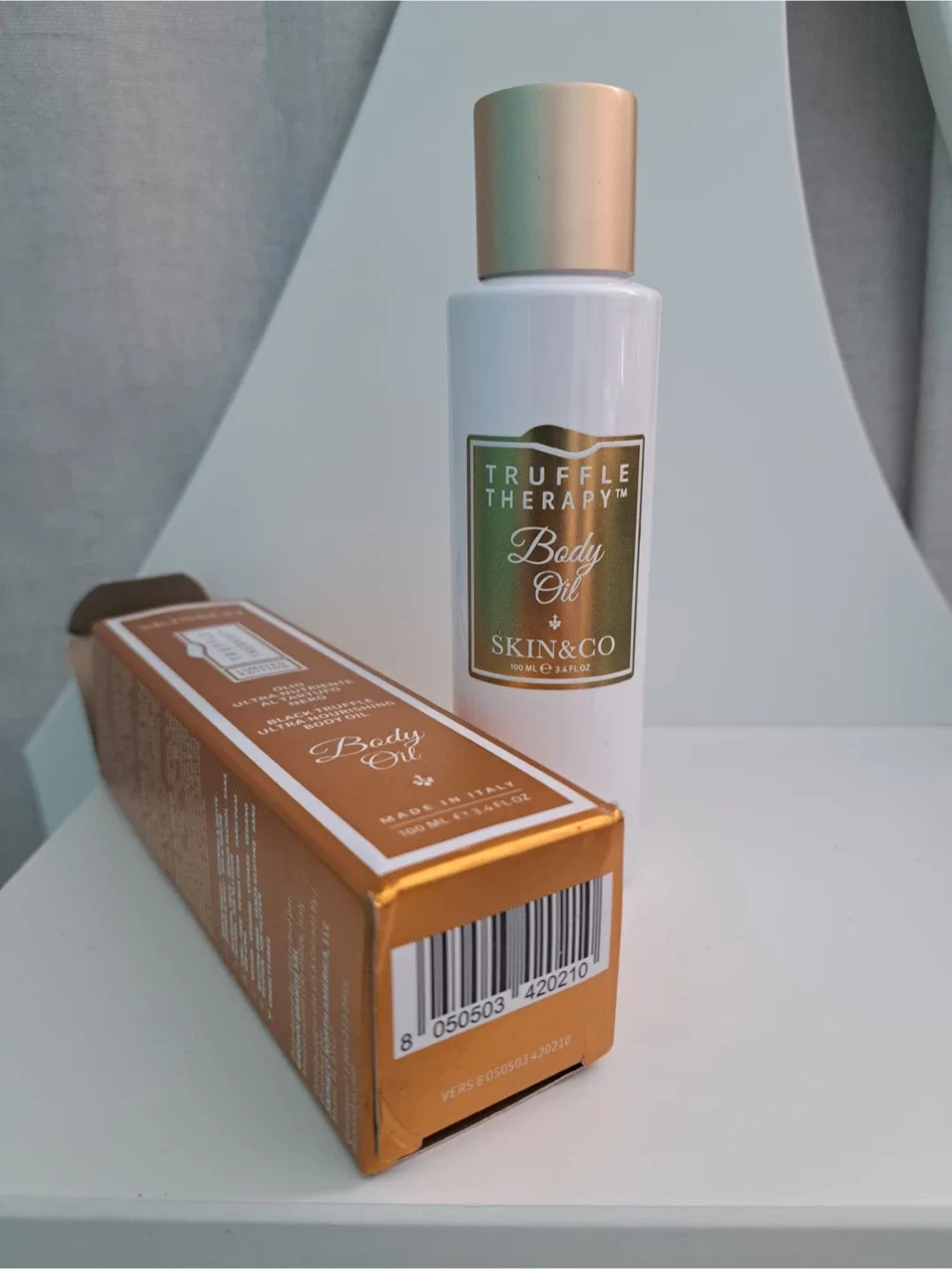 Skin & Co Truffle Therapy Body Oil, 100ml image indicator(2)