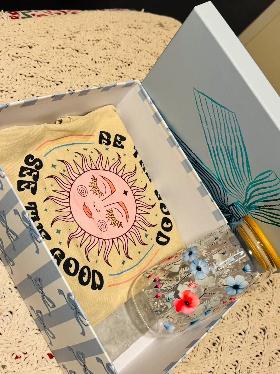 Gift Box with T-Shirt and Glass Tumbler image indicator(3)