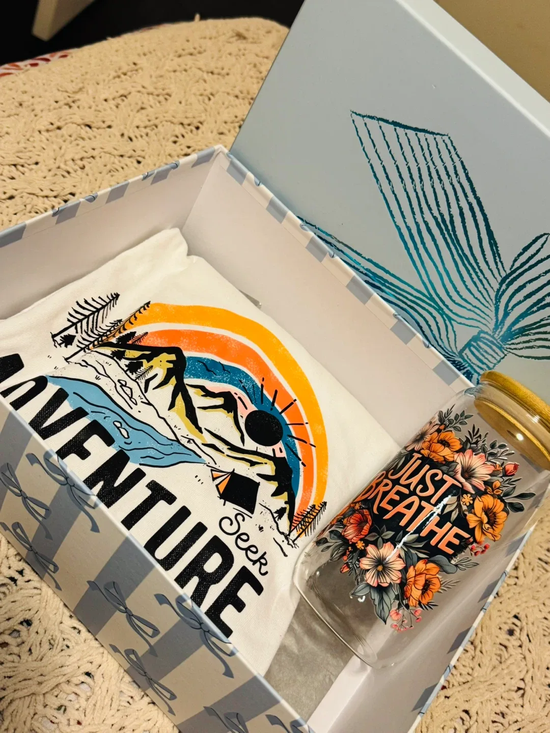 Gift Box with T-Shirt and Glass Tumbler image indicator(2)